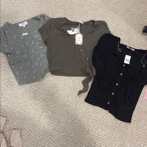 Hippie Rose Gray and Green Fitted Short Sleeve Tops